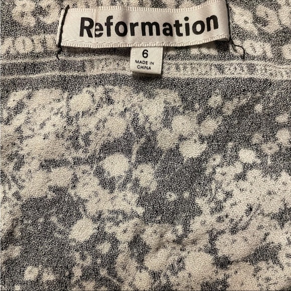 Reformation Sz 6 Locklin Newsprint Maxi Dress Button Down Front Floral Back Tie - Picture 7 of 8
